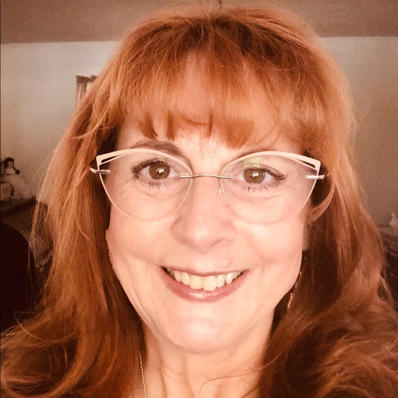 Meet your Posher, Julie - Picture 3 of 8